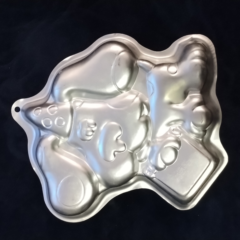 Wilton Blues Clues cake pan